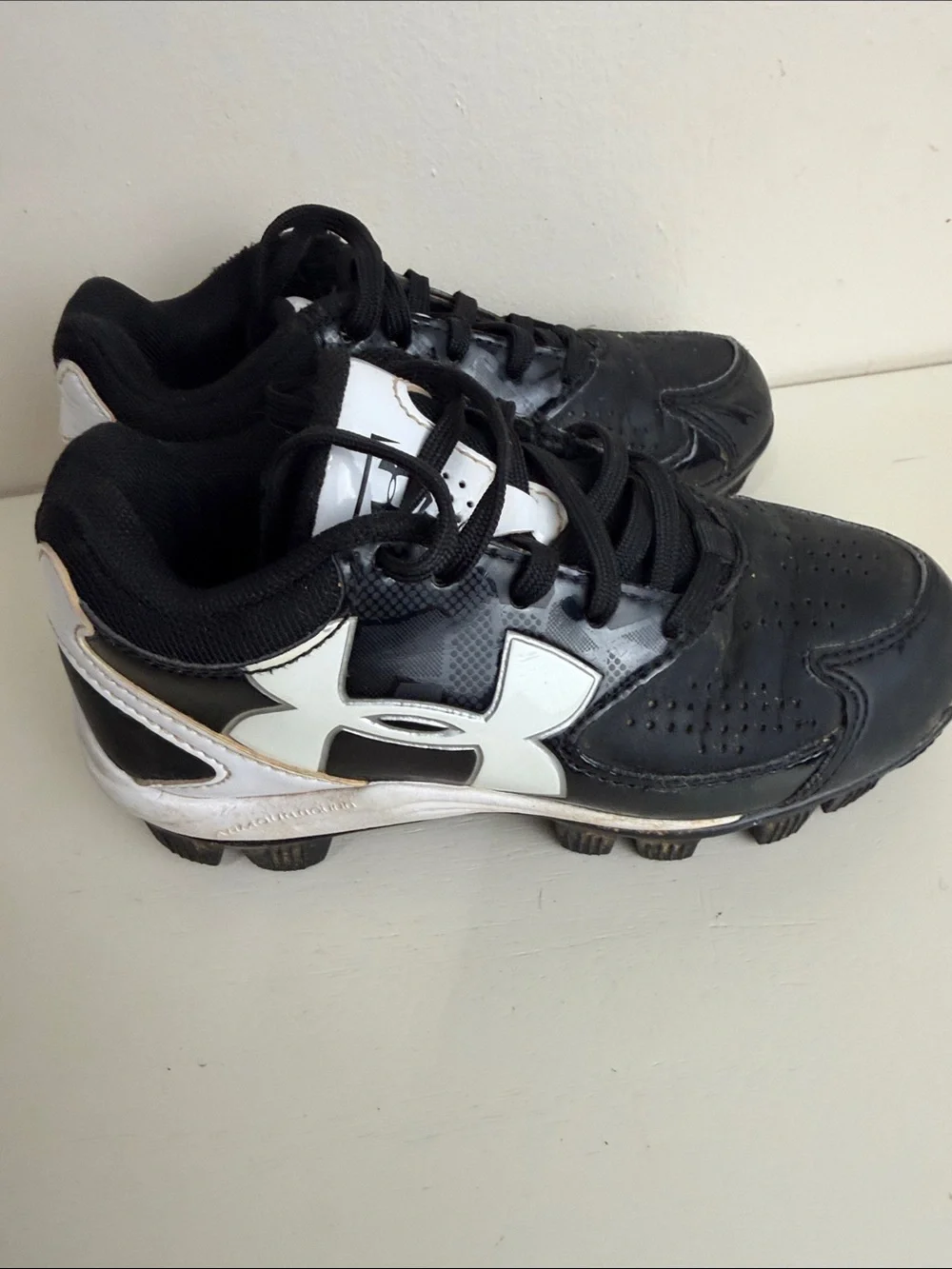 (2289) Under Armor Glyde RM Black Athletic Softball Cleats, Size: 11K